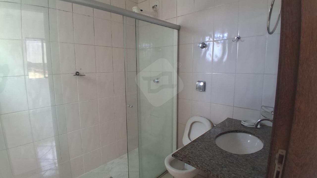 Apartamento para aluguel no Santos Dumont: BANHEIRO