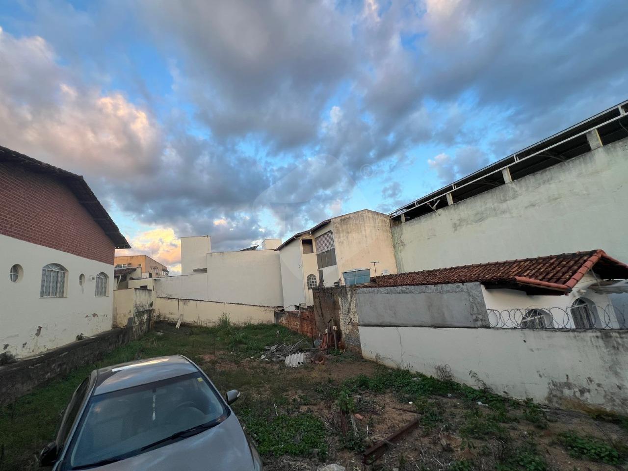 Casa à venda no Esperança: 