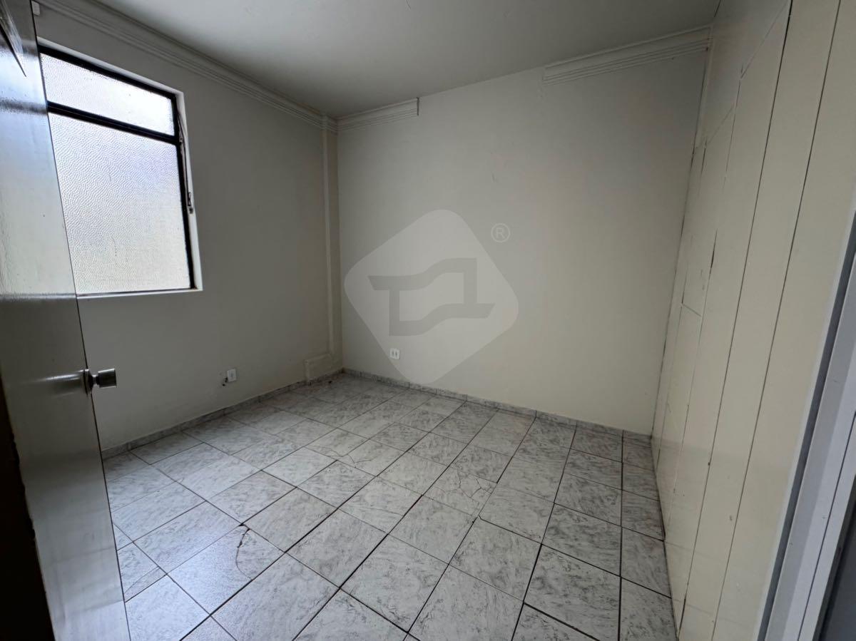 Sala à venda no Centro: 