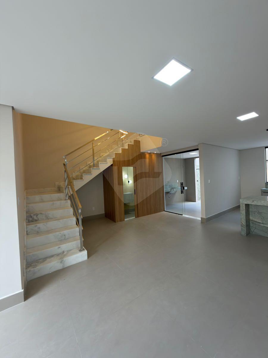 Casa à venda no Centro: 