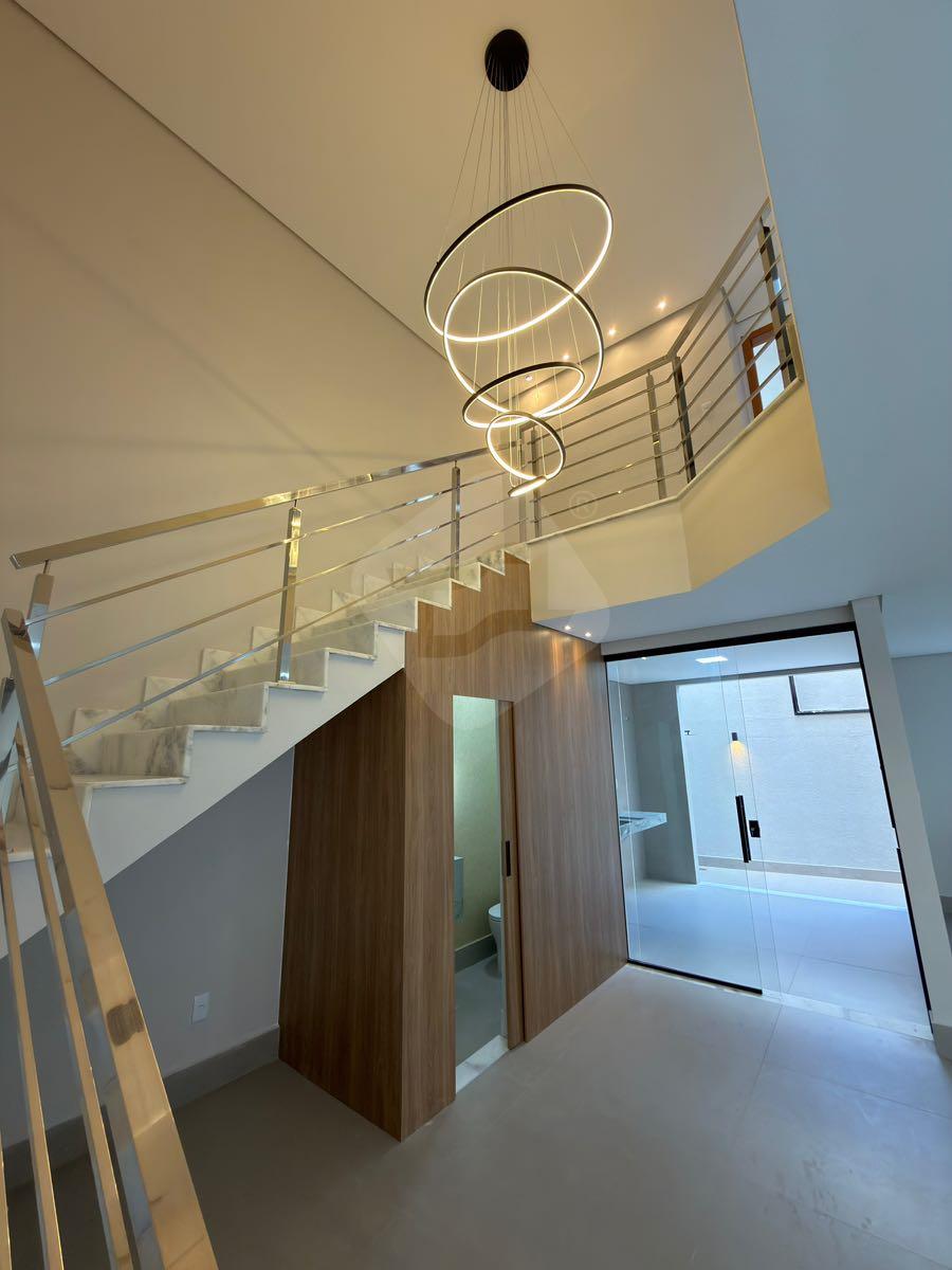 Casa à venda no Centro: 