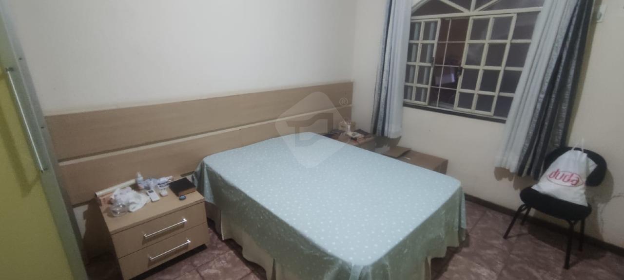 Casa à venda no Jardim Pérola: 