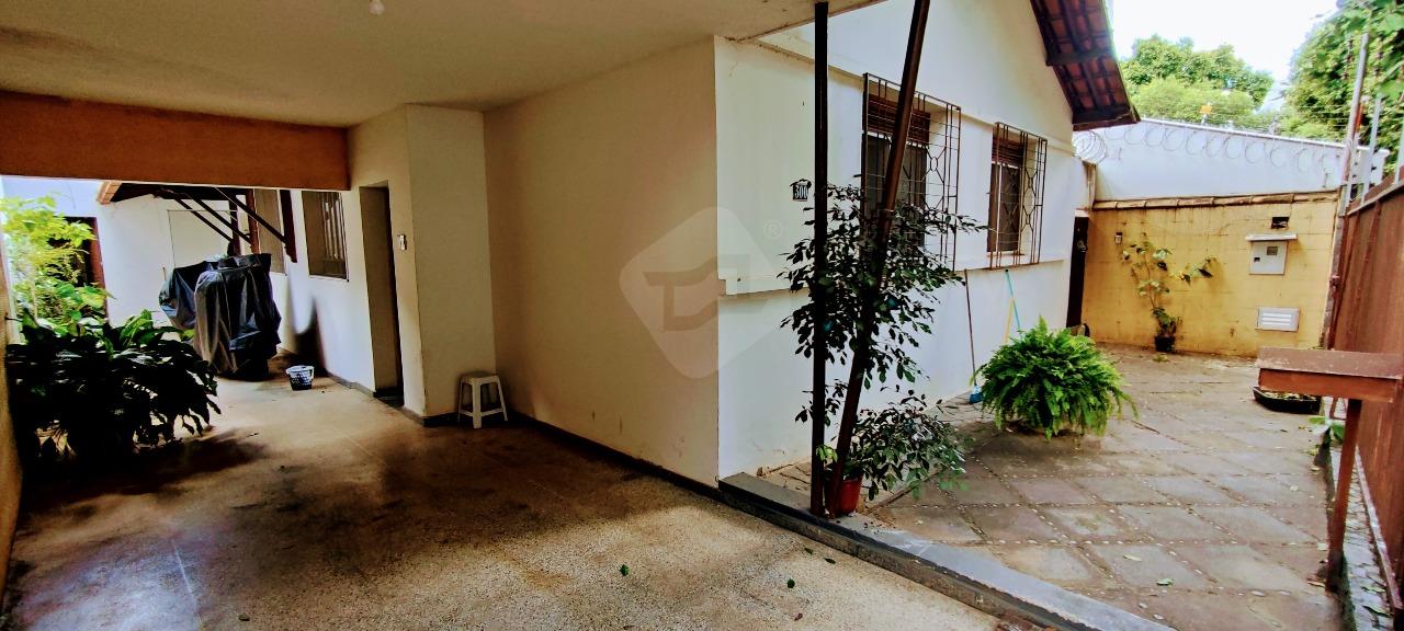 Casa à venda no Esplanada: FRENTE COM GARAGEM