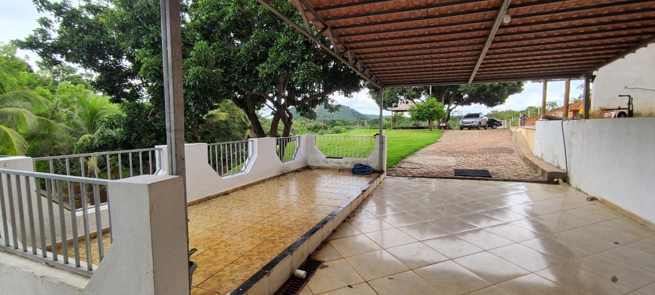 Chácara à venda no Baguari: GARAGEM