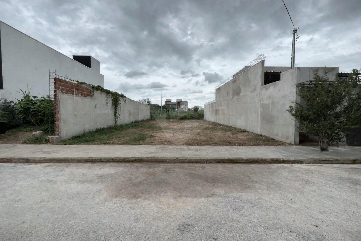 Lote à venda no Bosque da Figueira: 