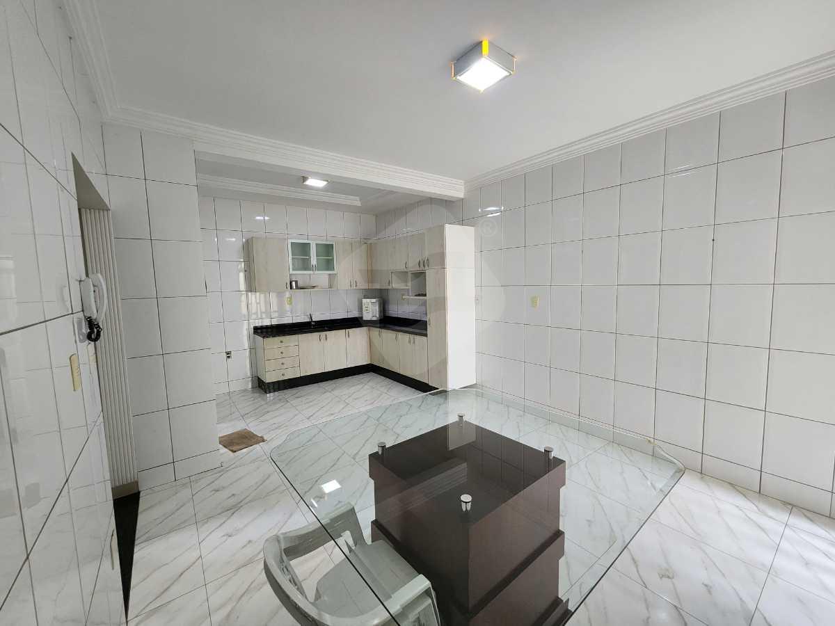 Casa à venda no Lourdes: 