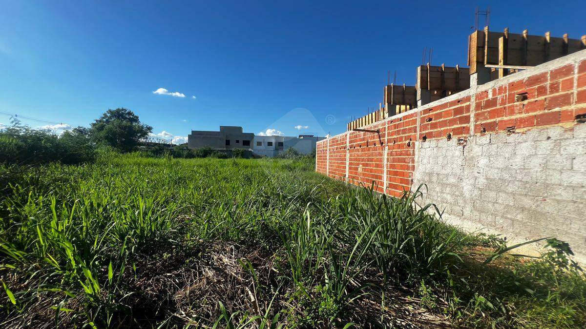 Lote à venda no Bosque da Figueira: 