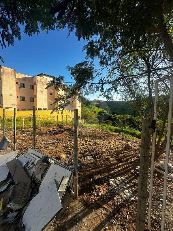 Lote à venda no Cidade Nova: 