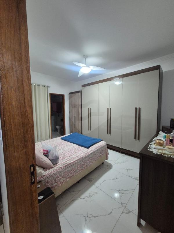 Casa à venda no Kennedy: 