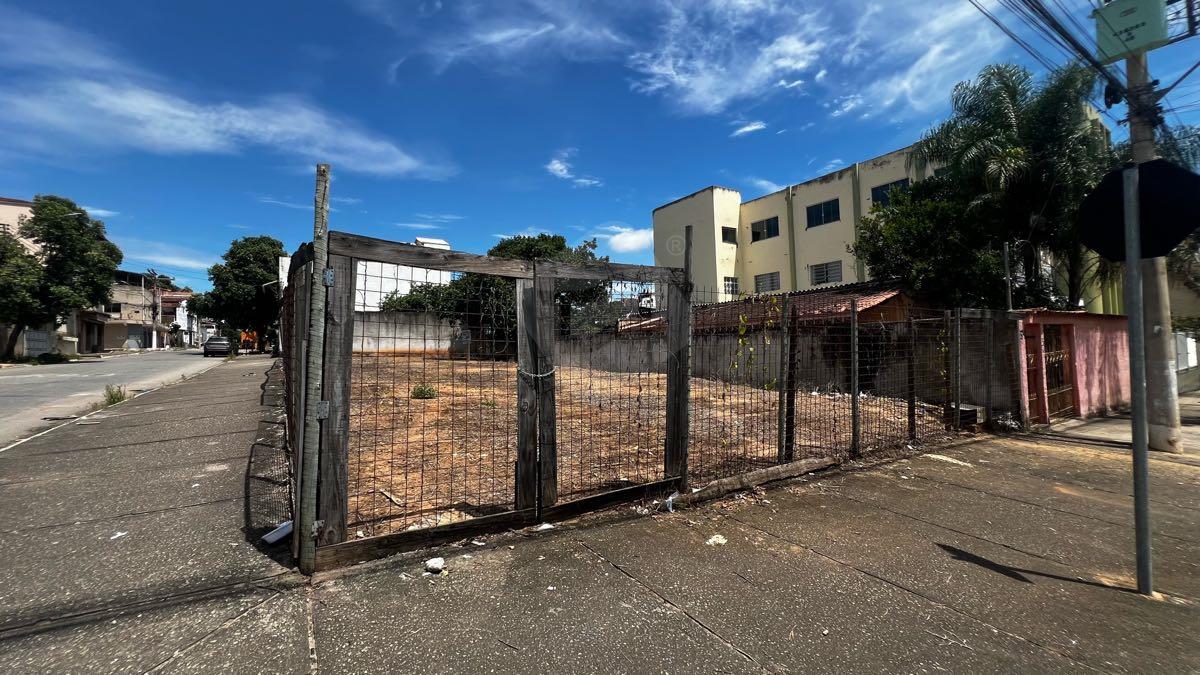 Lote à venda no Perola: 