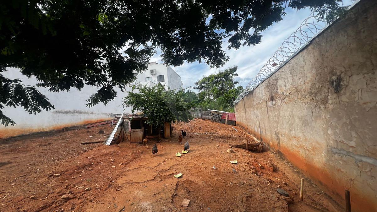 Lote à venda no Bairro Parque Olímpico: 