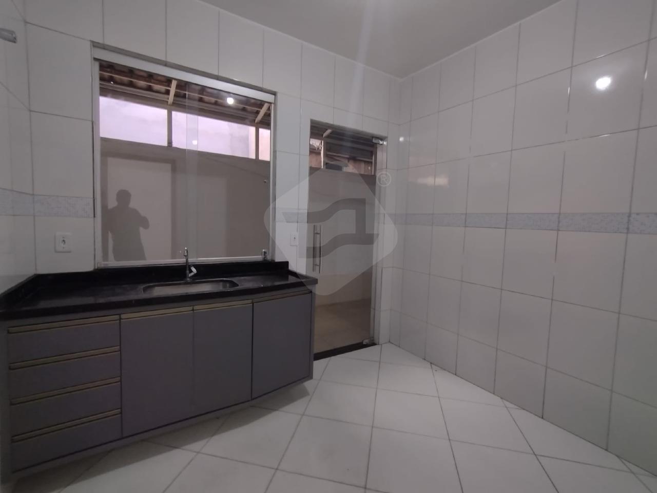 Casa para aluguel no Floresta: COZINHA