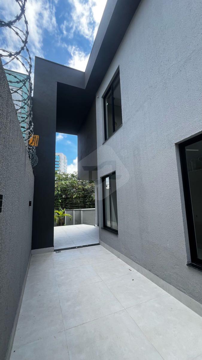 Casa à venda no Grã-Duquesa: 