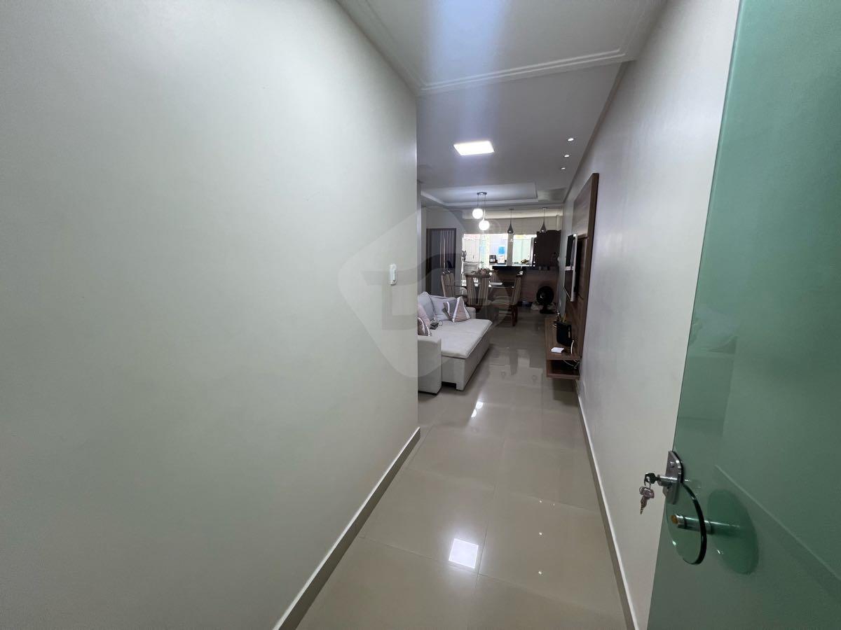 Casa à venda no Santos Dumont: 