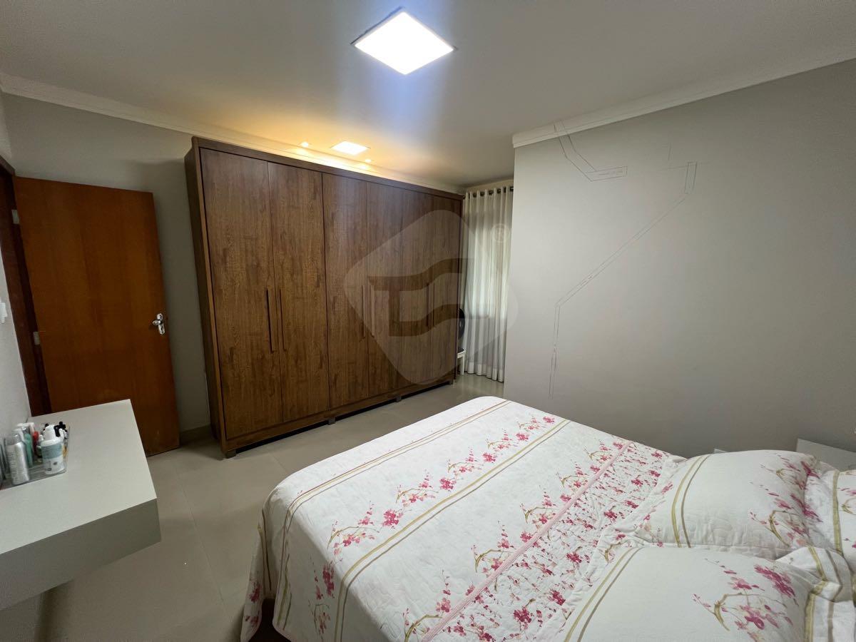 Casa à venda no Santos Dumont: 