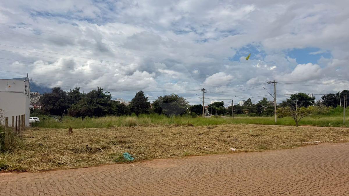 Lote à venda no Morada do Vale III: 