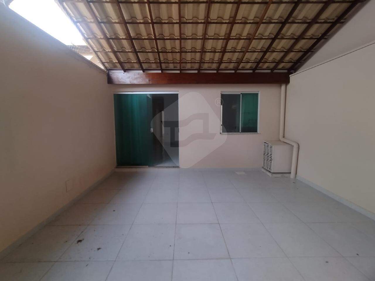 Casa para aluguel no Castanheiras II: GARAGEM