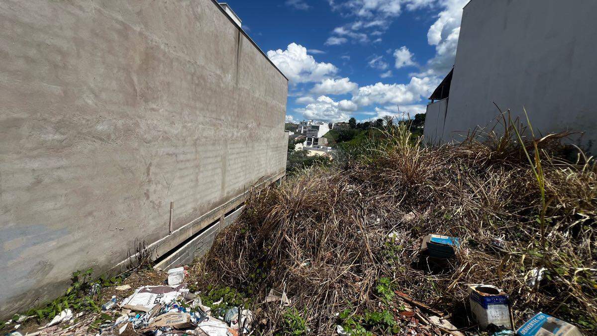 Lote à venda no Castanheiras: 