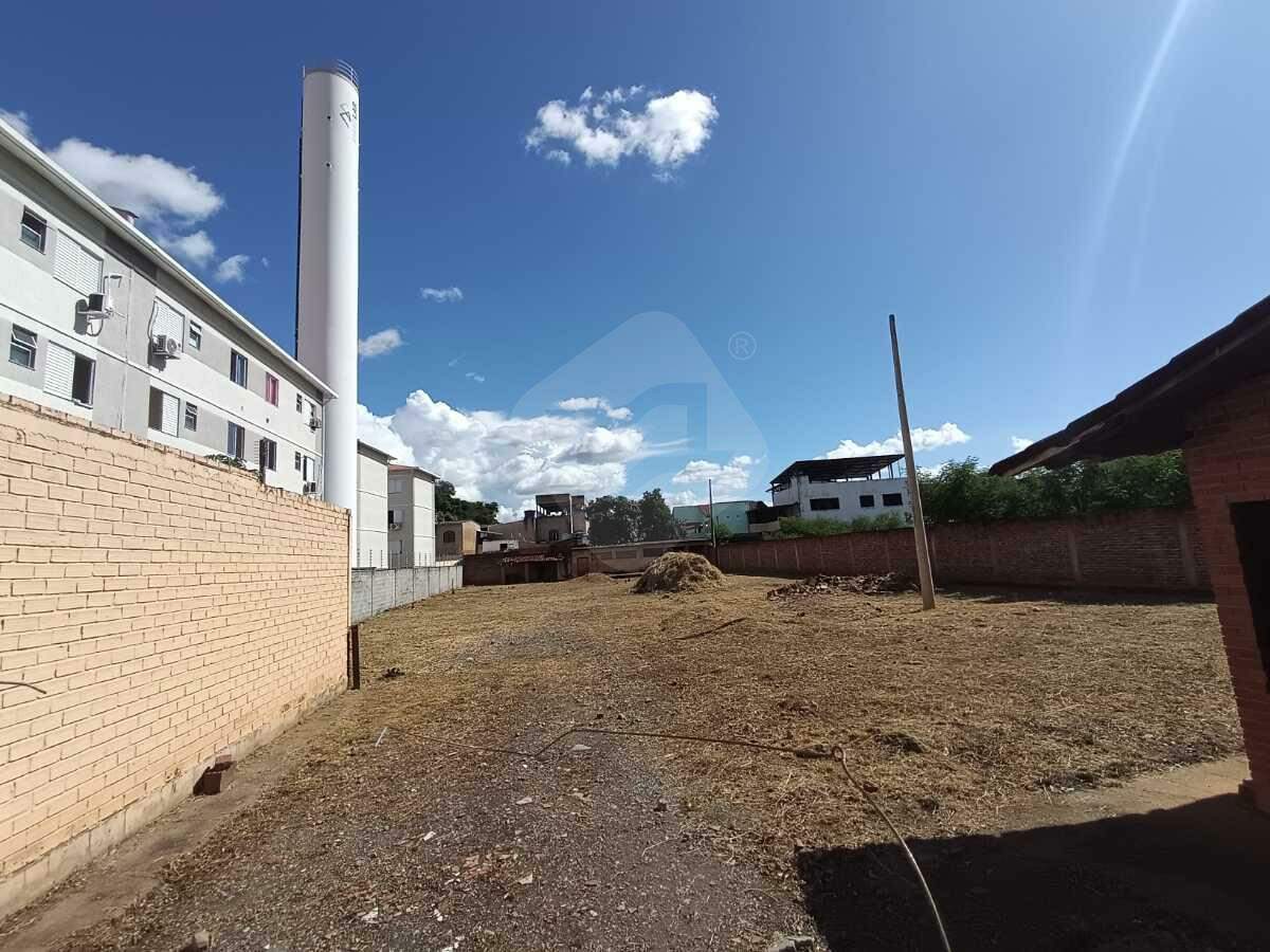 ÁREA à venda no São Raimundo: 