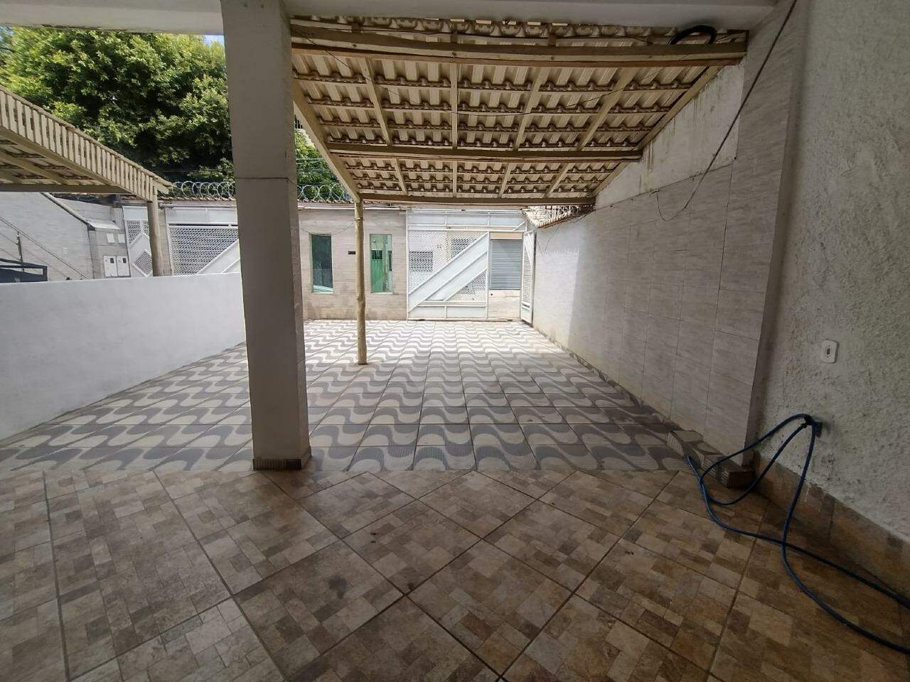 Casa para aluguel no São Paulo: FRENTE