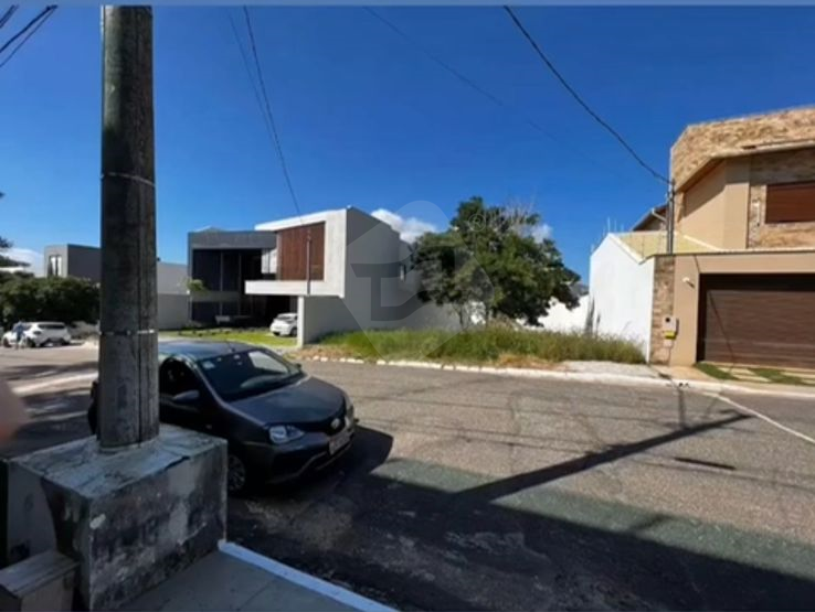 Lote em condomínio à venda no Belvedere: 