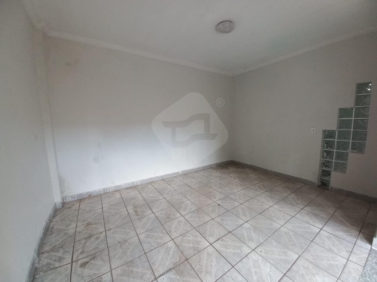 Casa para aluguel no Sir: GARAGEM