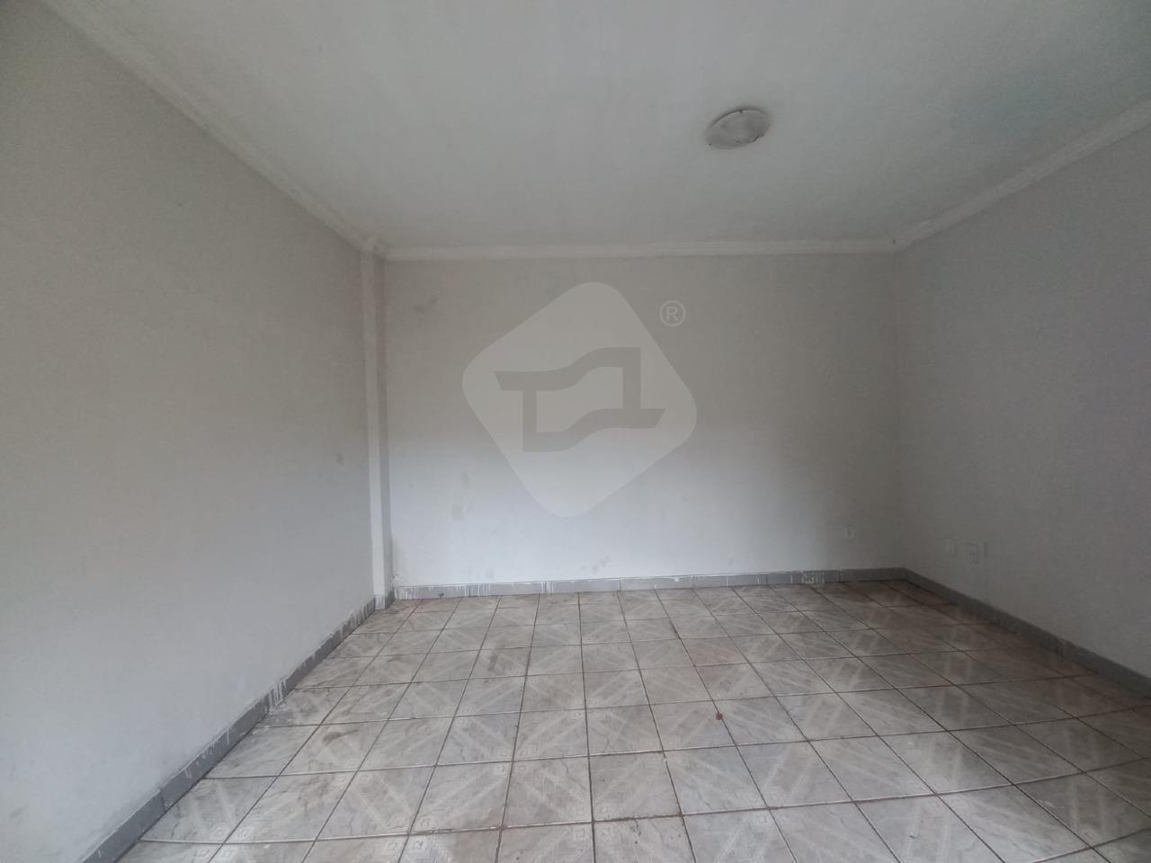 Casa para aluguel no Sir: GARAGEM