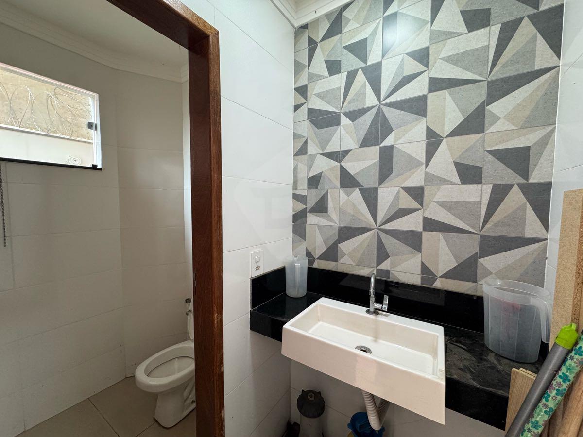 Casa à venda no Jardim Pérola: 