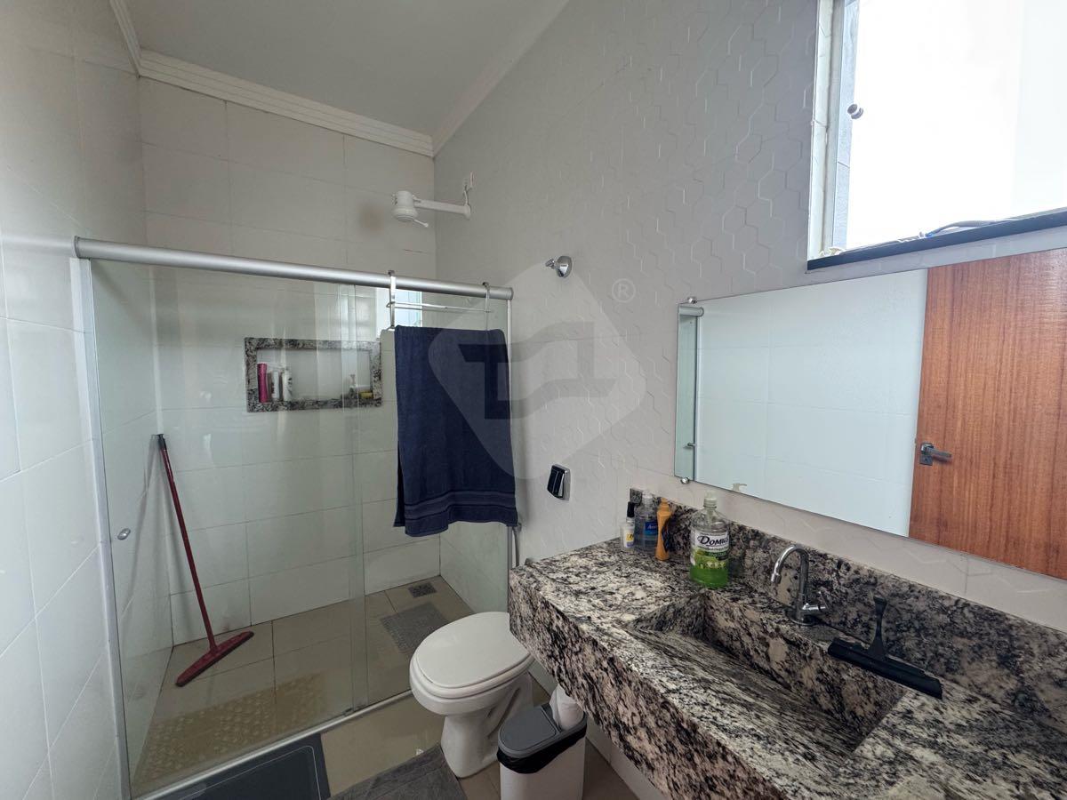 Casa à venda no Jardim Pérola: 