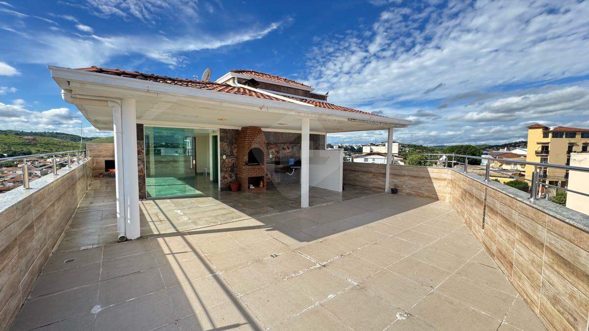 Apartamento à venda no Grã-Duquesa: 