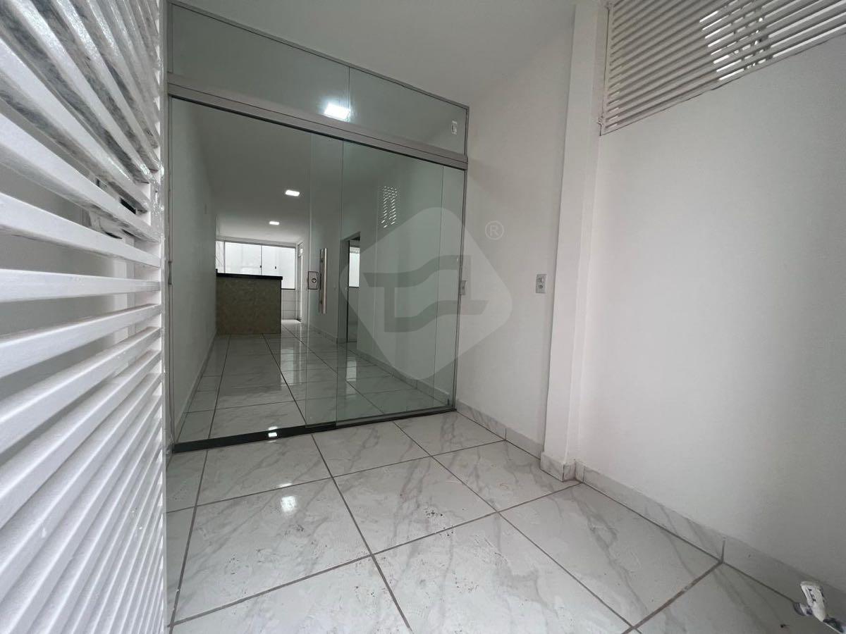 Casa à venda no Lourdes: 