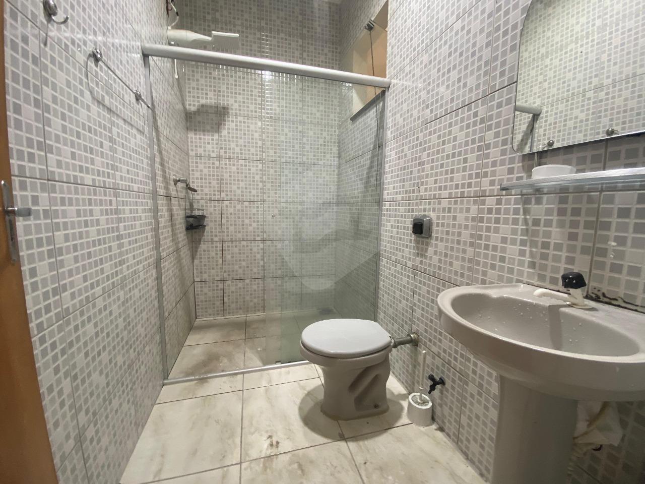 Apartamento para aluguel no Jardim Ipe: BANHEIRO SOCIAL