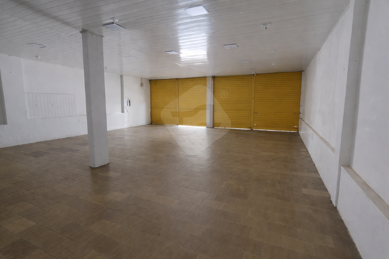 Loja para aluguel no Centro: FRENTE