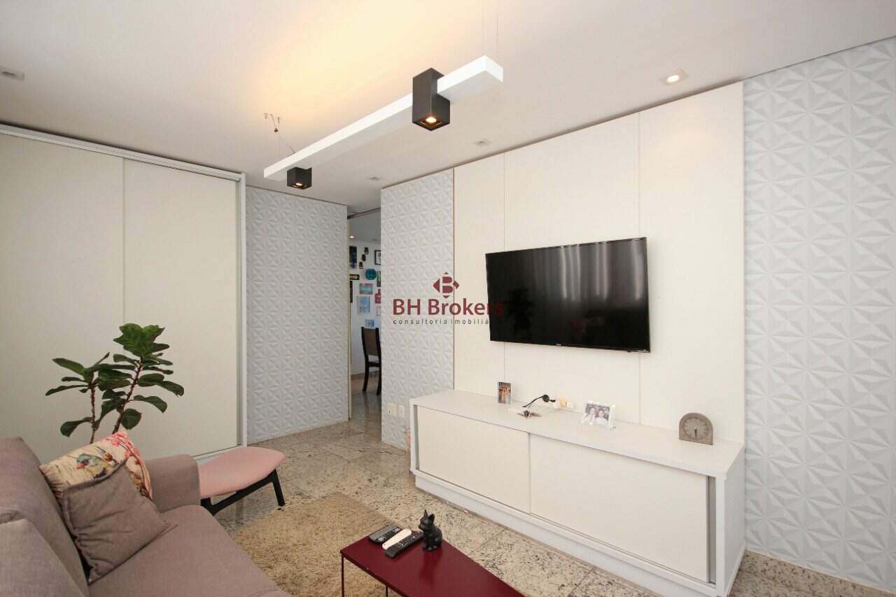 Apartamento à venda no Funcionários: 