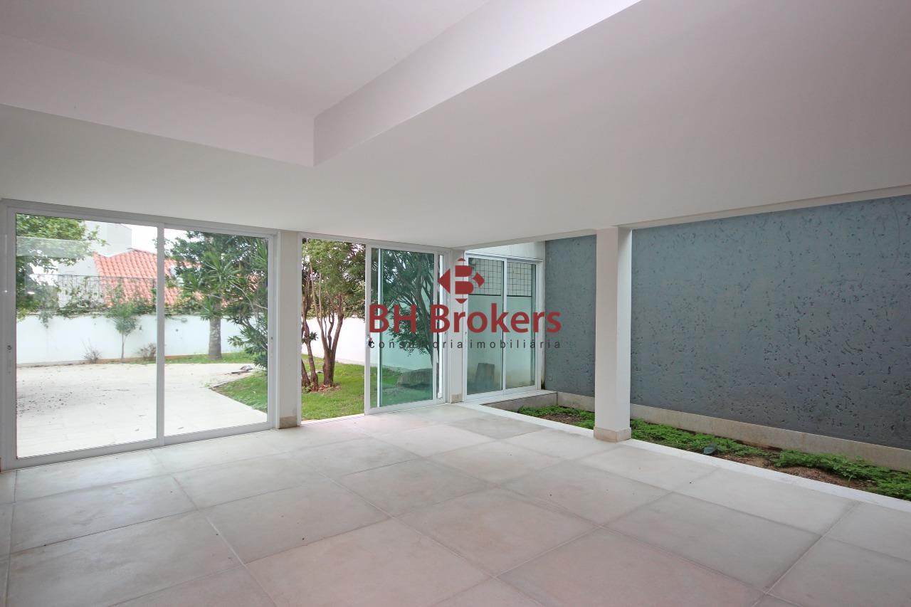 Casa à venda no Mangabeiras: 