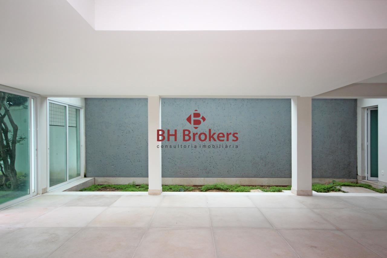 Casa à venda no Mangabeiras: 