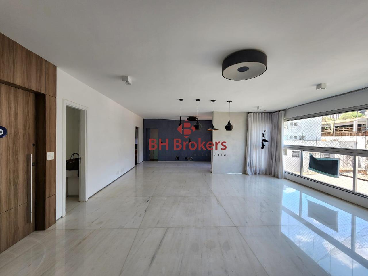 Apartamento à venda no Cruzeiro: 