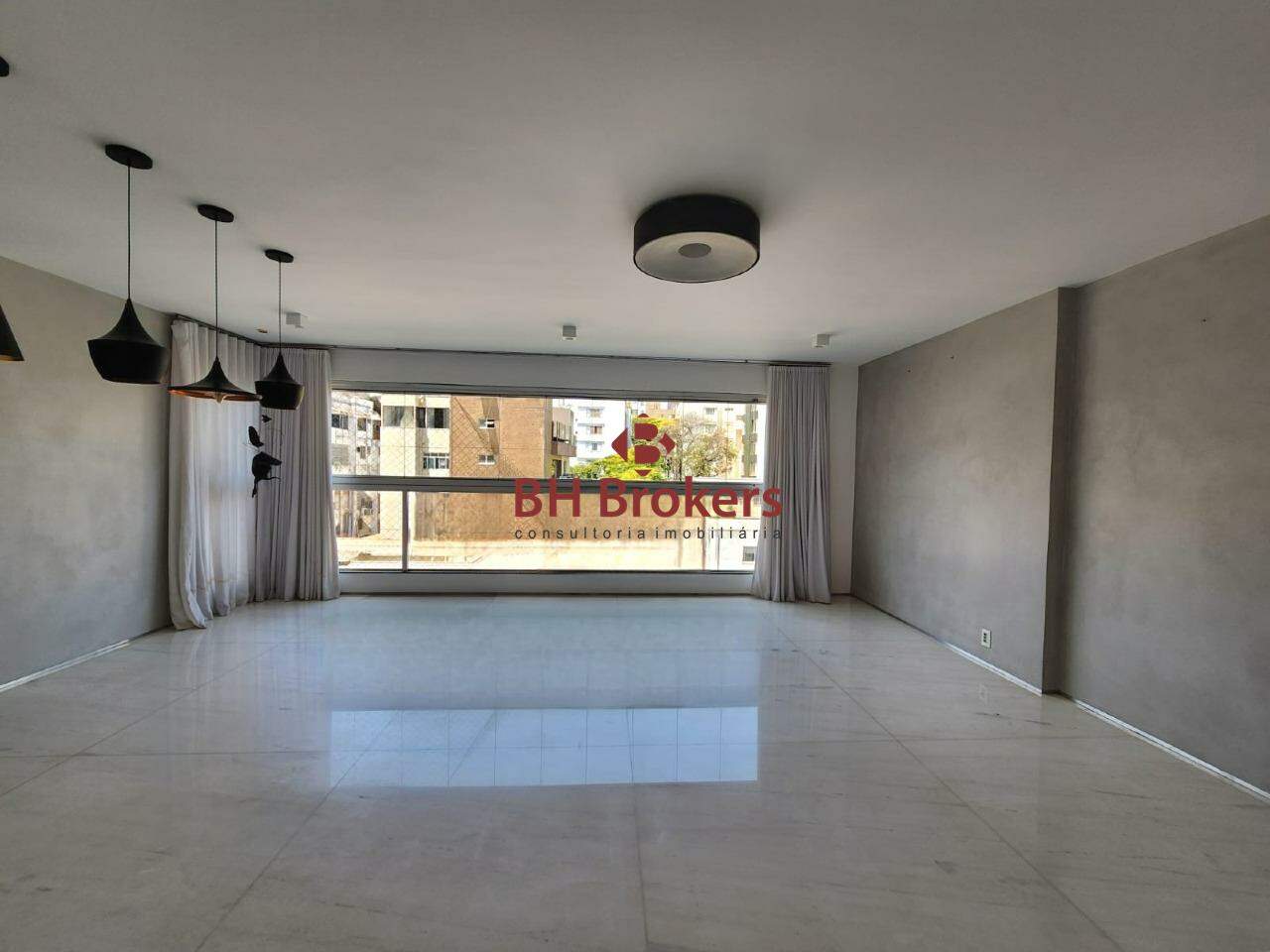 Apartamento à venda no Cruzeiro: 