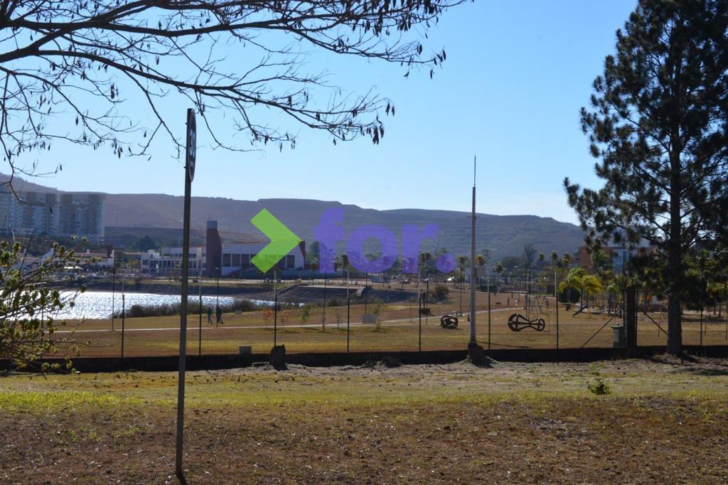 Lote em condomínio à venda no Alphaville Lagoa dos Ingleses: Vista frontal