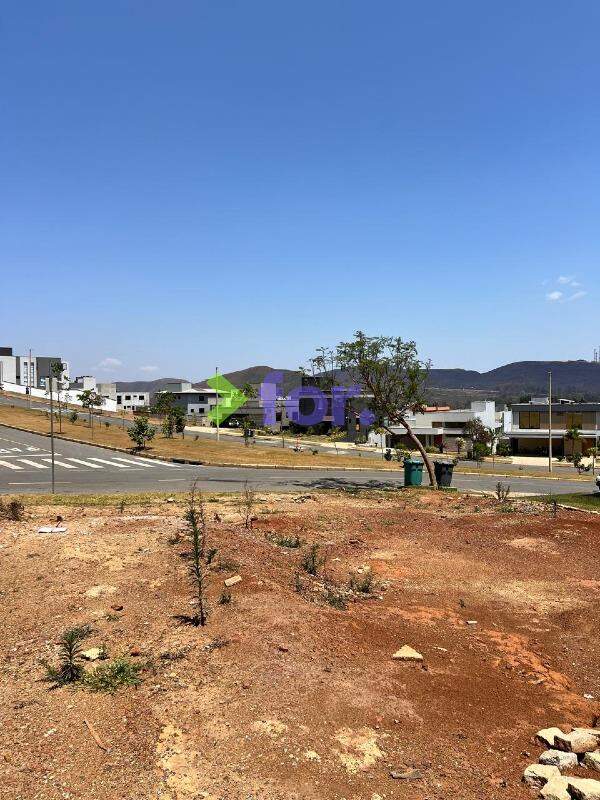 Lote à venda no Alphaville Lagoa dos Ingleses: 