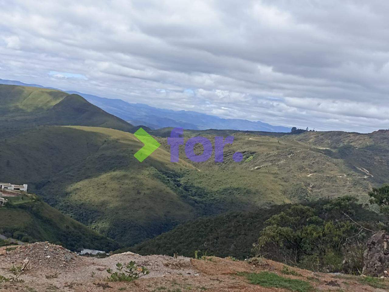 Lote à venda no Quintas do Morro: 