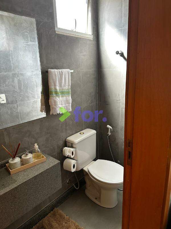 Casa em condomínio à venda no Alphaville Lagoa dos Ingleses: 