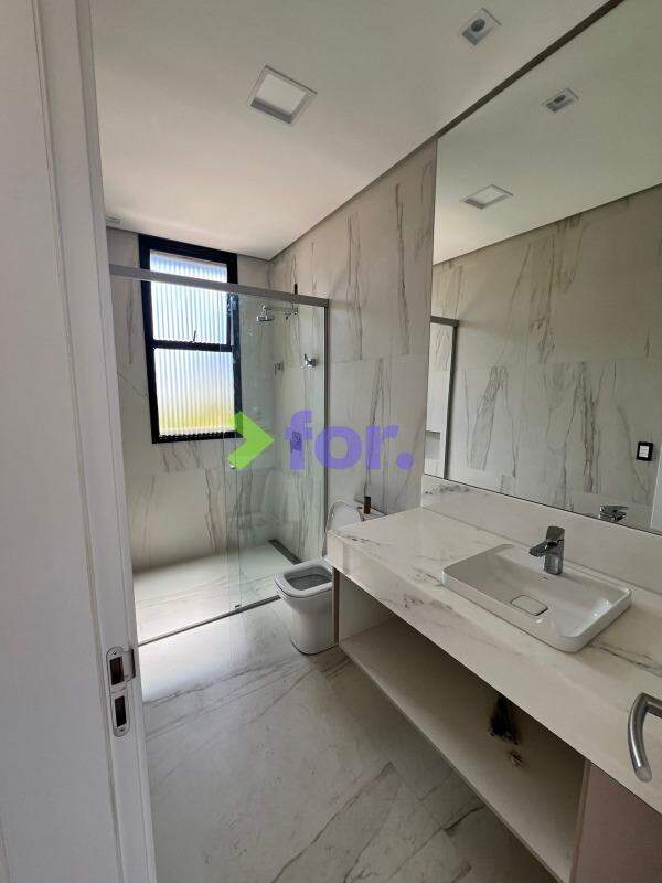 Casa em condomínio à venda no Alphaville Lagoa dos Ingleses: 