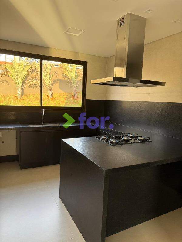 Casa em condomínio à venda no Alphaville Lagoa dos Ingleses: 