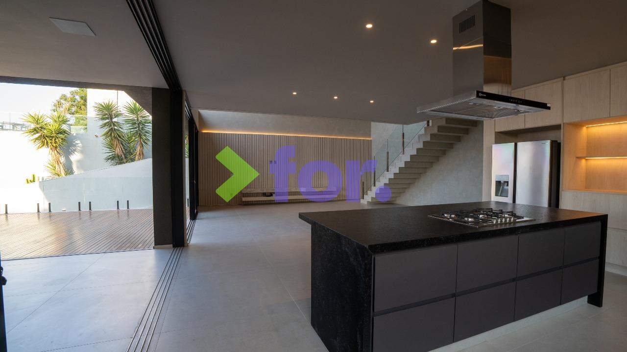 Casa em condomínio à venda no Alphaville Lagoa dos Ingleses: 