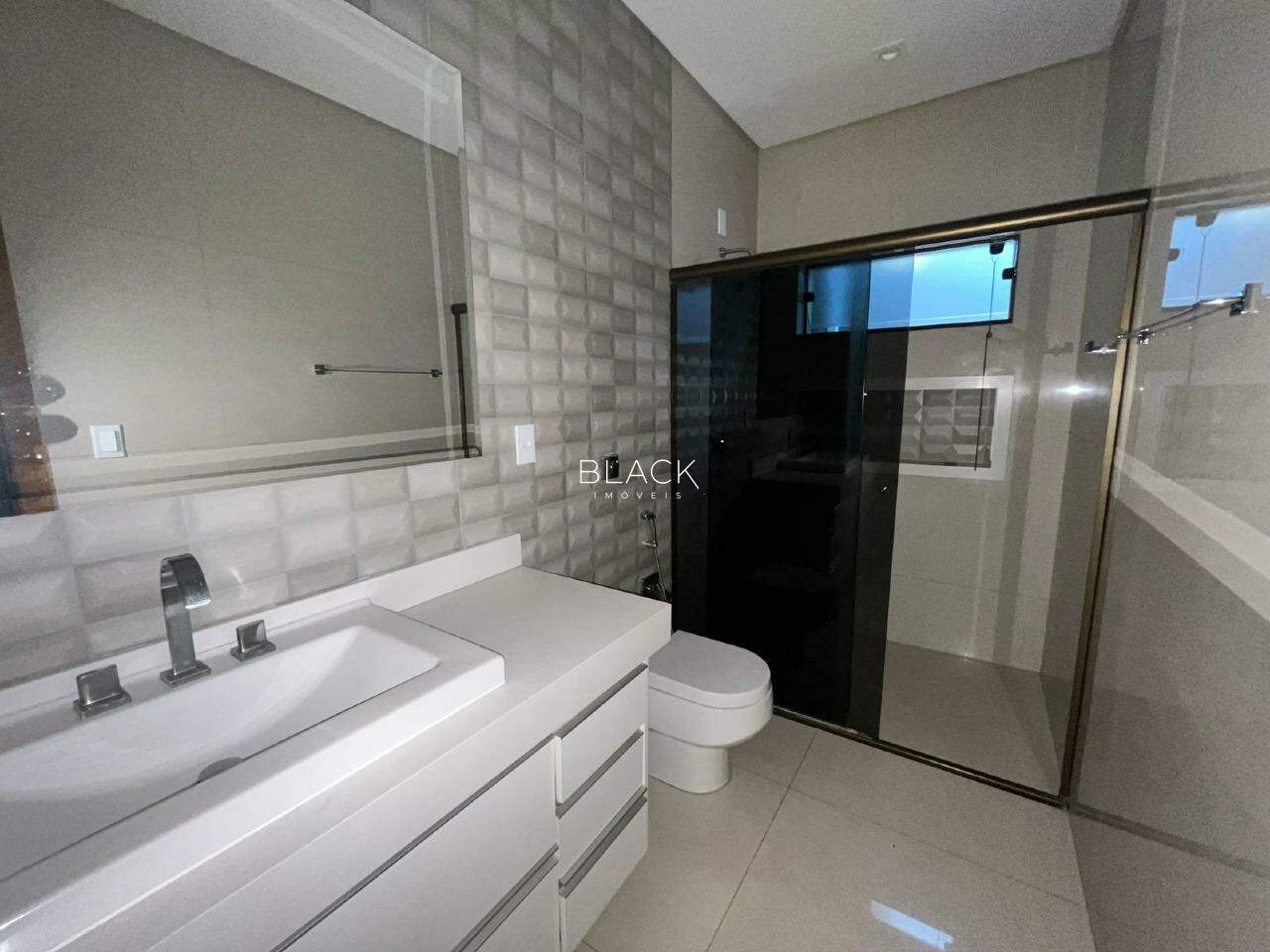 Casa à venda, 3 vagas, Vila Aurora – Dourados/MS