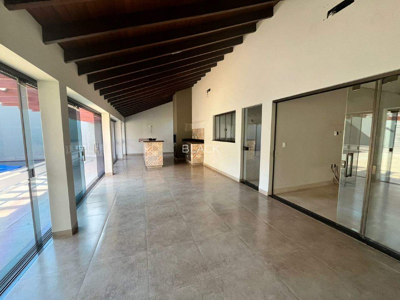 Casa à venda, 3 vagas, Vila Aurora – Dourados/MS