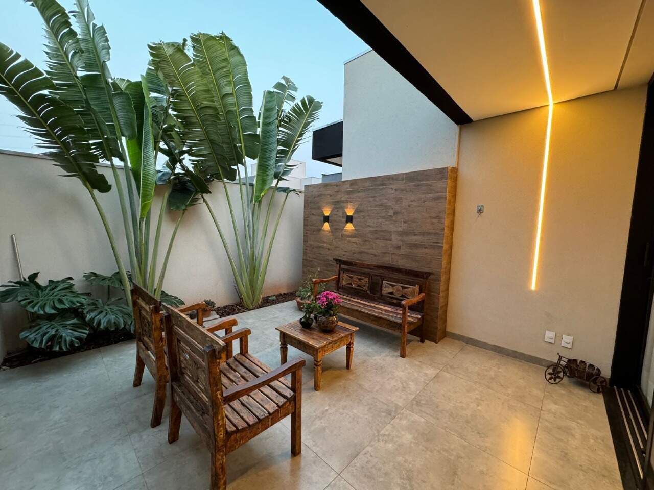 Casa Térrea à Venda – Cond. Porto Royale