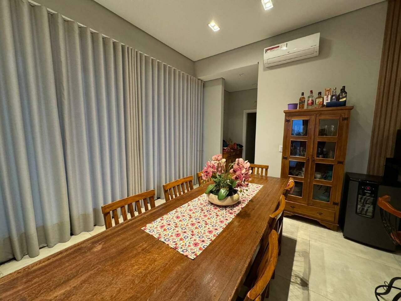 Casa Térrea à Venda – Cond. Porto Royale