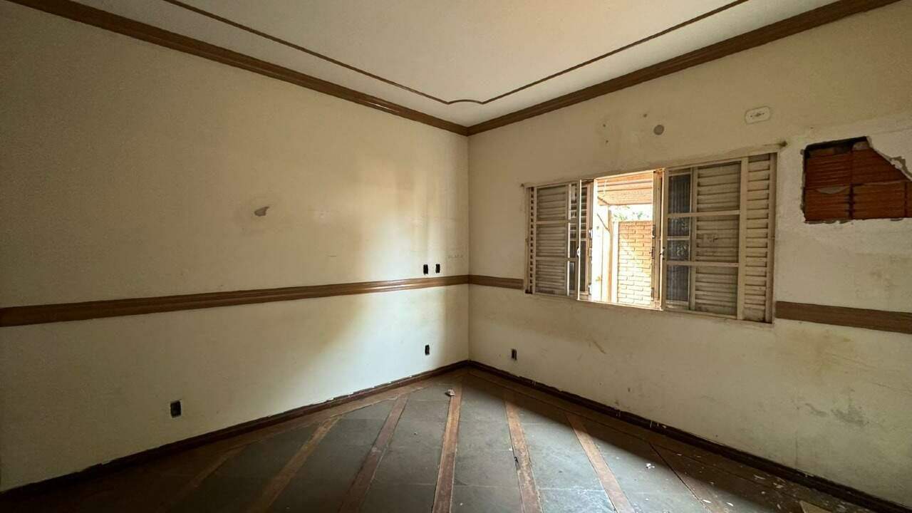 Casa à Venda – Ponto Comercial - Foto 9